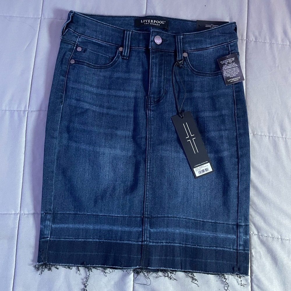 Liverpool Los Angeles Denim Pencil Skirt | Frayed Hem Skirt | NWT - Picture 4 of 13